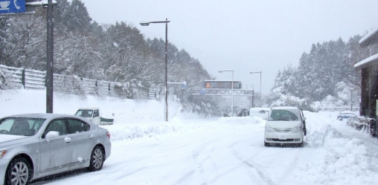 愛媛県内で大雪の恐れも。年末年始は大雪による通行止めに注意